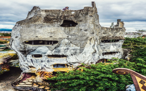 Tại Sao Biệt Thự Hằng Nga Lại Được Gọi Là “Crazy House”?