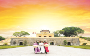 Đông Hoàng có gì đặc biệt? Giải mã sức hút của Đông Hoàng